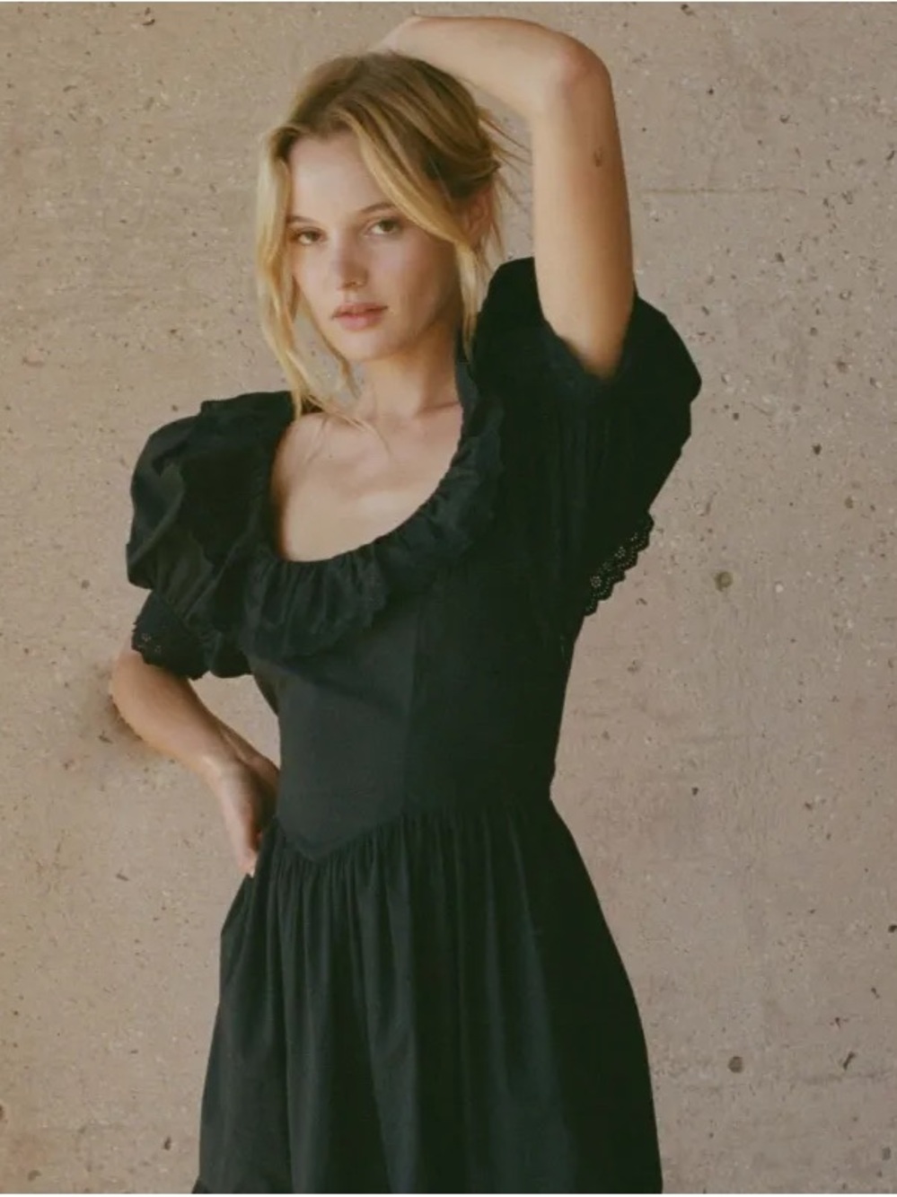 Doen Winnie Dress in black